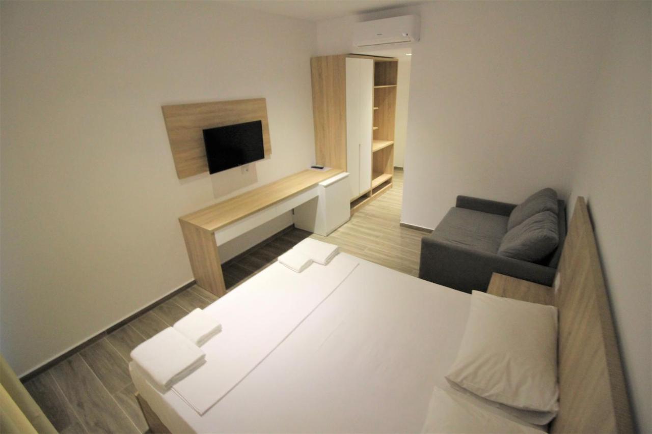 Hotel Ksamili Esterno foto