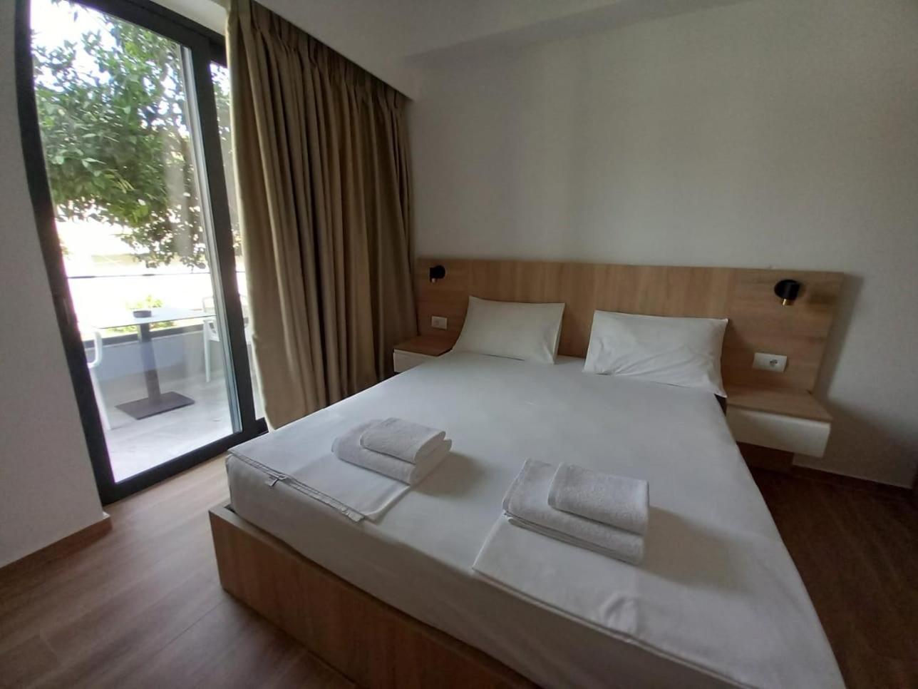 Hotel Ksamili Esterno foto