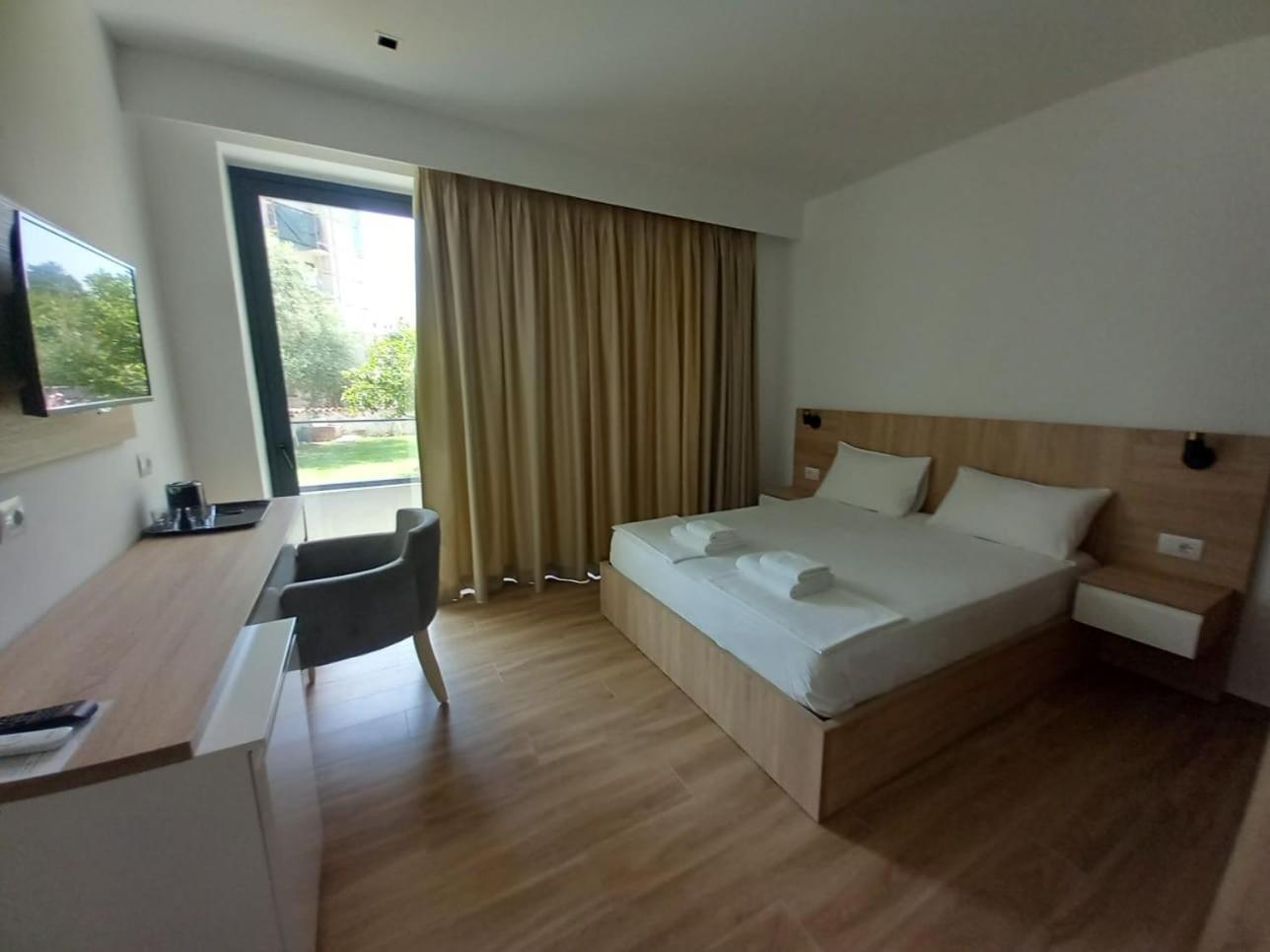 Hotel Ksamili Esterno foto