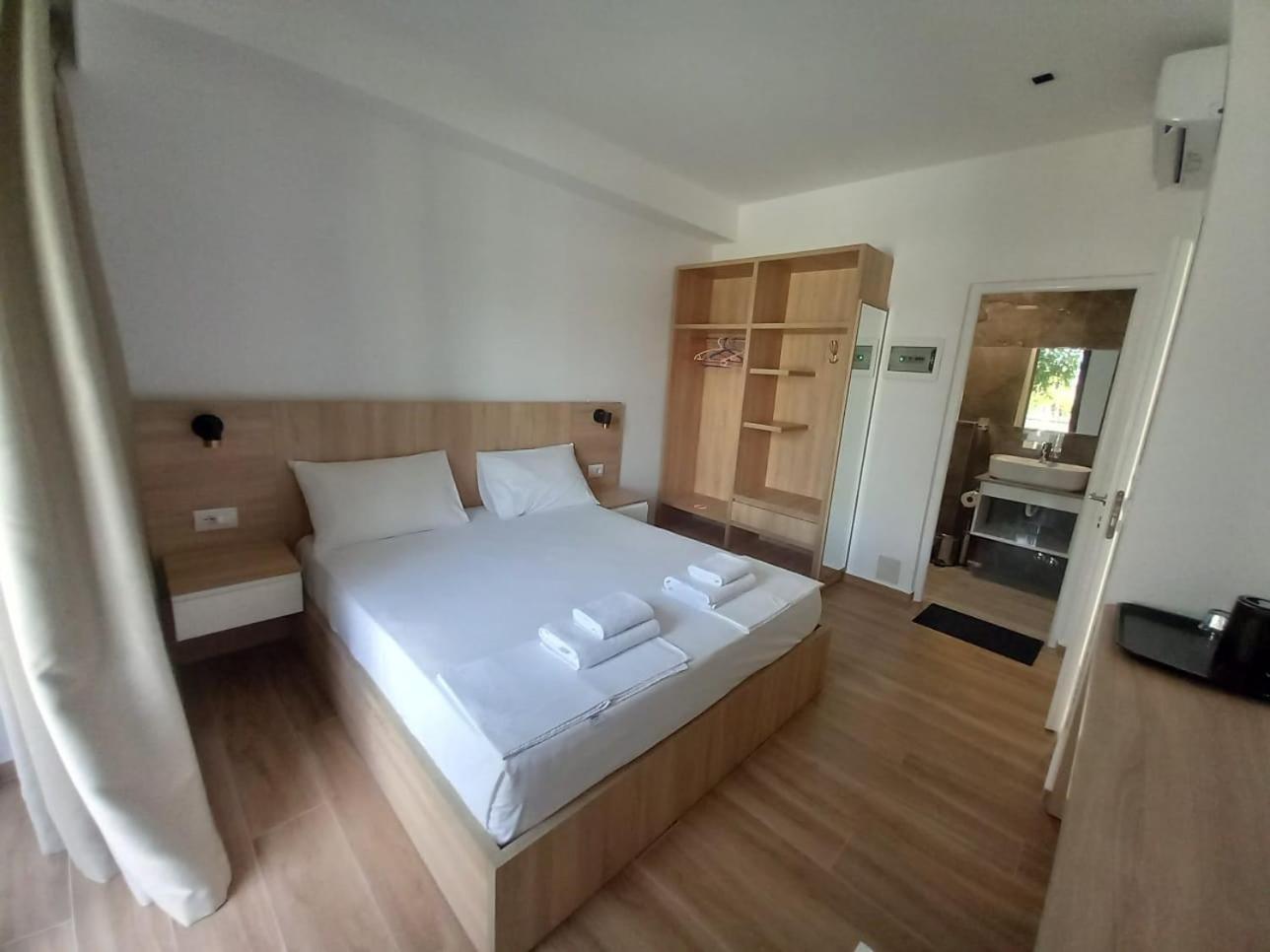 Hotel Ksamili Esterno foto